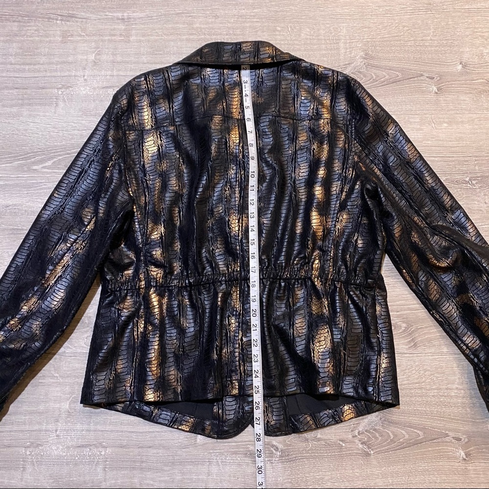 Linear Jacket - image 3